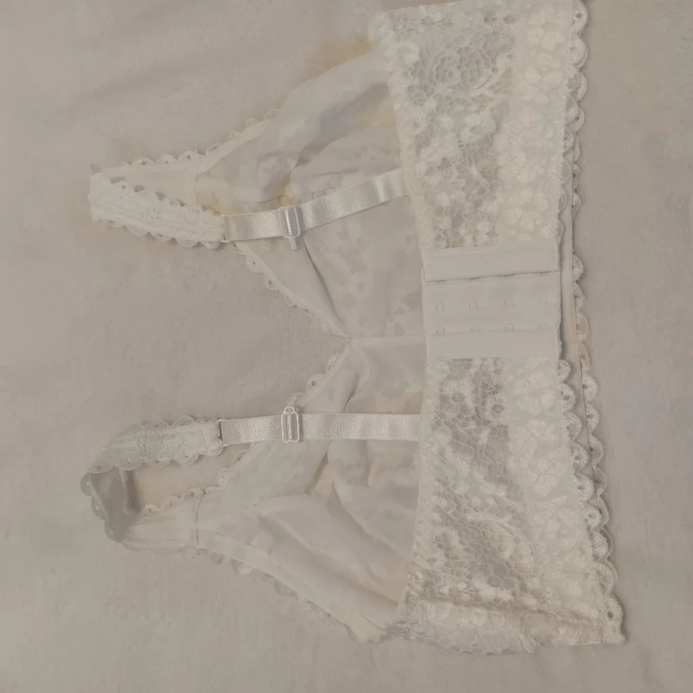 PARFAIT Adriana Bralette, Non-Wired  Supportive Lace Bralette - Picture 4 of 9